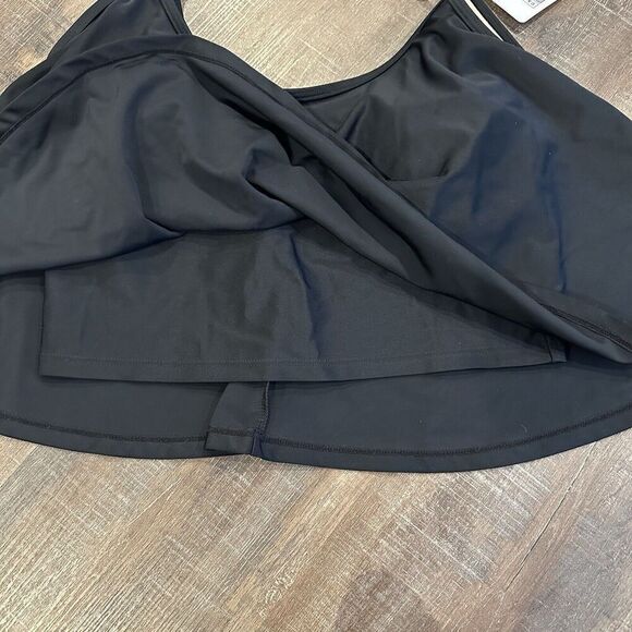 Kortni Jeane Swim Swing Top Womens Medium Black Bikini Simple Padded Pool NWT - Picture 5 of 10